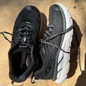 Hoka One One Clifton 6 Black- Size 9
